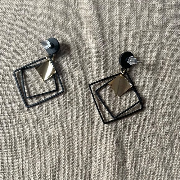 Geometric Abstract Drop Dangle State Earrings Black Gold - Picture 4 of 7